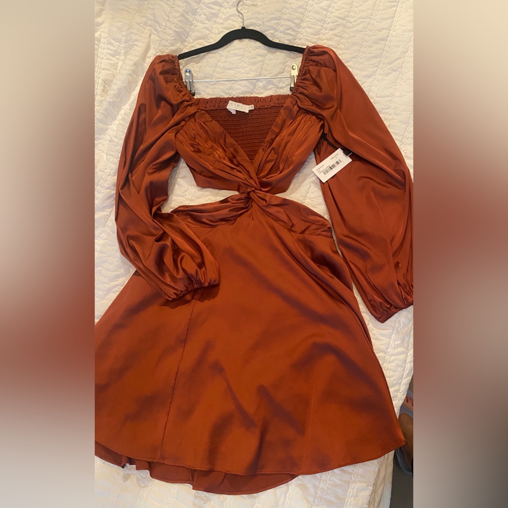 ASTR ANAMARIA CUT-OUT SHORT MINI DRESS